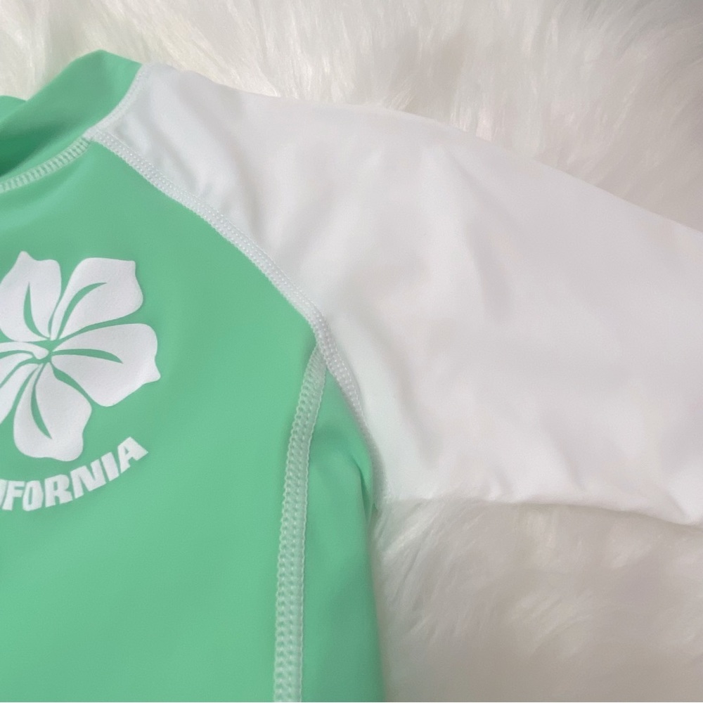 GIRLS RASHGUARD  GREEN - Picture 3 of 5